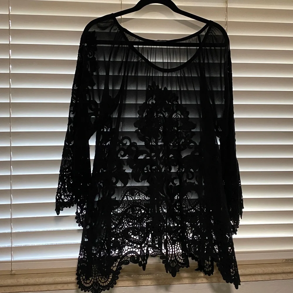 Yvonne LeFleur sheer dress blouse - Picture 6 of 7
